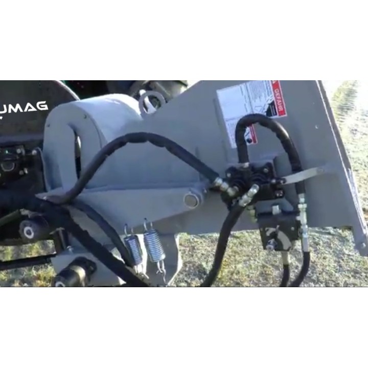 Traktorový štěpkovač LUMAG HC2550PTOH – hydraulické podávání, 255 mm